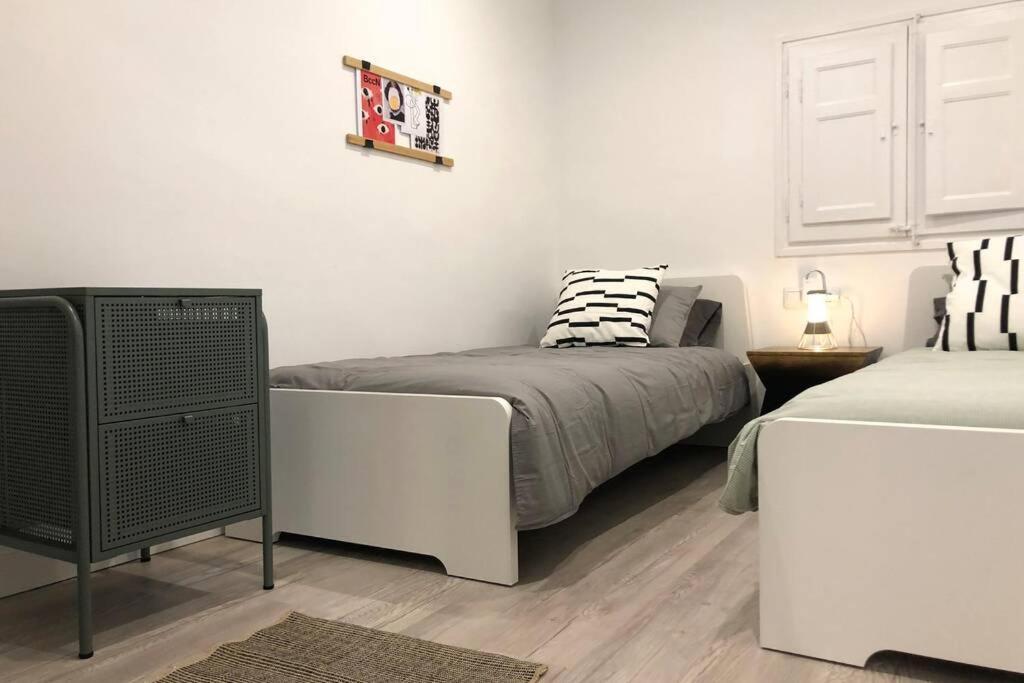 M5 Cool Terrace. Metro 1 Min. Center 15' By Metro Apartment Esplugues de Llobregat Bagian luar foto