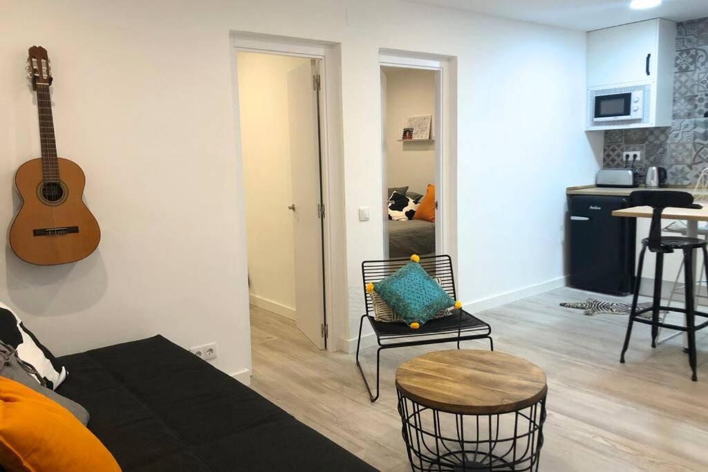 M5 Cool Terrace. Metro 1 Min. Center 15' By Metro Apartment Esplugues de Llobregat Bagian luar foto