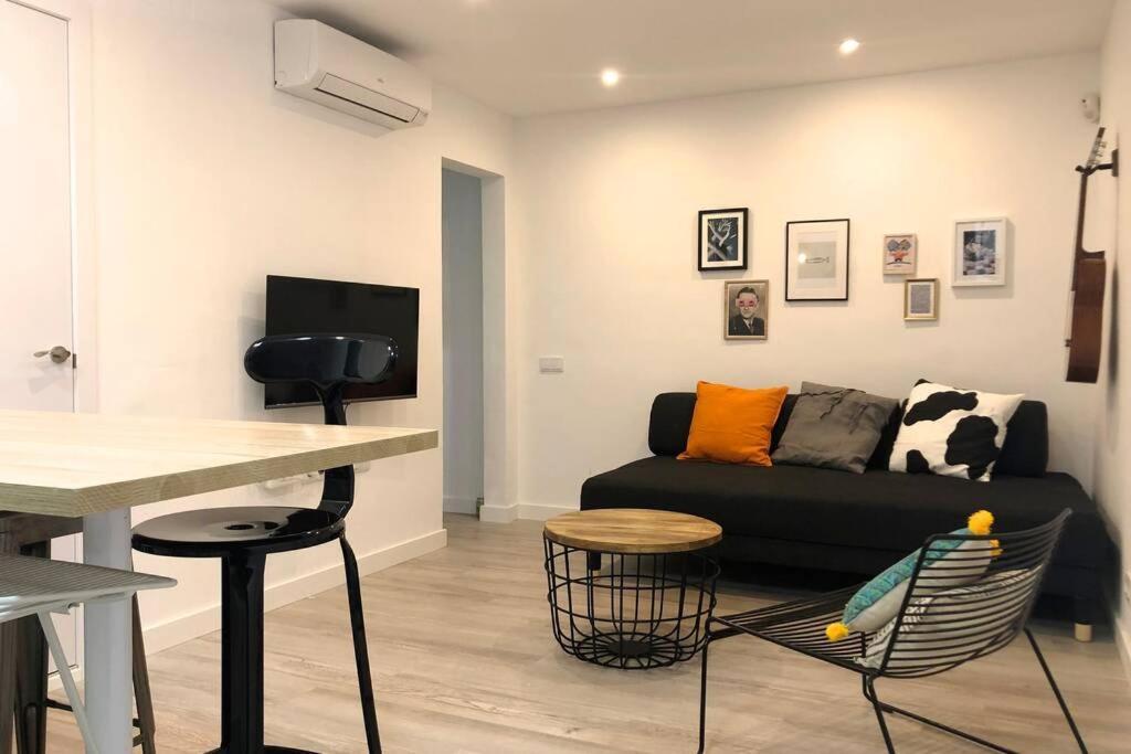M5 Cool Terrace. Metro 1 Min. Center 15' By Metro Apartment Esplugues de Llobregat Bagian luar foto